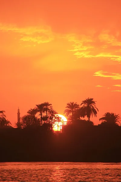 Solnedgang over Nilen, Luxor – stockfoto