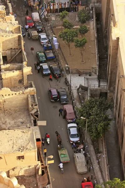 Jalan kota tua dengan lalu lintas, Kairo — Stok Foto