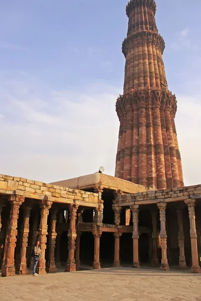 Qutub minar complejo, delhi — Foto de Stock