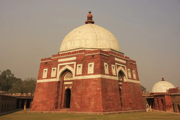 Mausoleum av Gerson al-din tughluq, tughlaqabad fort, new delhi — Stockfoto