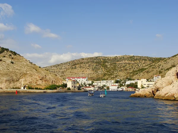 Balaklava stad en balaklava bay, Krim — Stockfoto