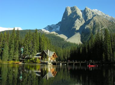 Mount burgess ve emerald Gölü, yoho Milli Parkı, Kanada