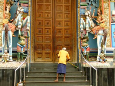merdiven Erdal hindu Tapınağı, colombo, sri lanka süpürme adam