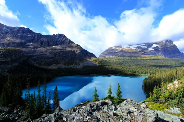 Jezioro o'hara, yoho national park, british columbia, Kanada — Zdjęcie stockowe