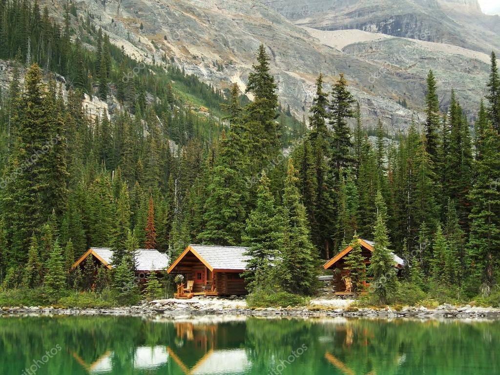 Cabaña en el bosque fotos de stock, imágenes de Cabaña en el bosque sin royalties | Depositphotos Cabaña en el bosque fotos de stock, imágenes de Cabaña en el bosque sin royalties | Depositphotos