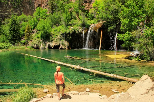 Opknoping lake, glenwood canyon, colorado — Stockfoto