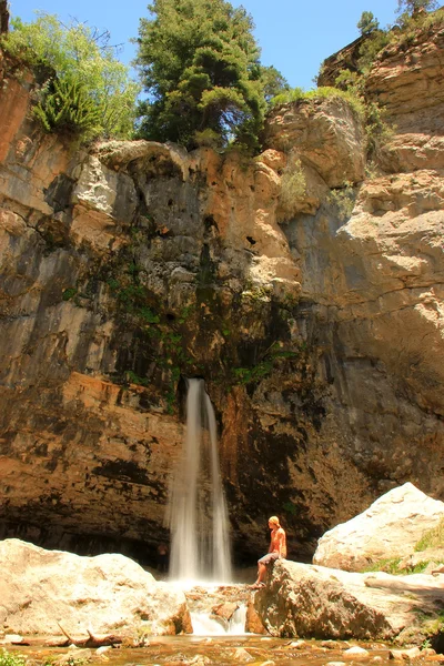 Spouting Rock waterfall, Hanging lake, Glenwood Canyon, Colorado — Stock Photo, Image