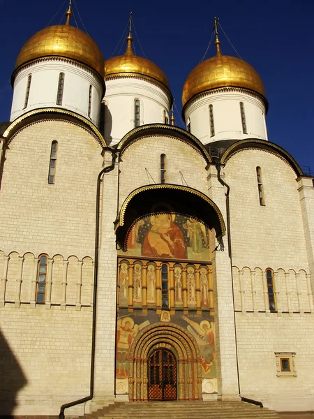 Kathedraal van de dormition, kremlin van Moskou, Rusland — Stockfoto