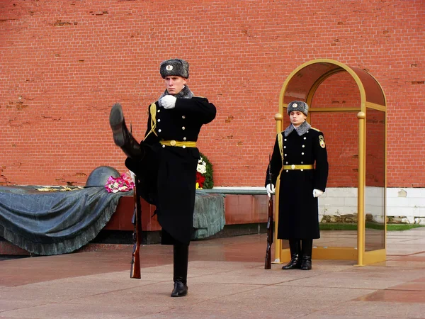 Mudança da Cerimônia da Guarda de Honra, Túmulo do Soldado Desconhecido — Fotografia de Stock