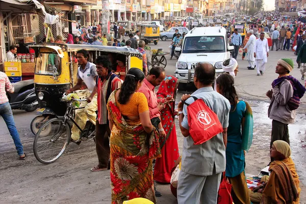Rue occupée au marché de Sadar, Jodhpur, Inde — Photo