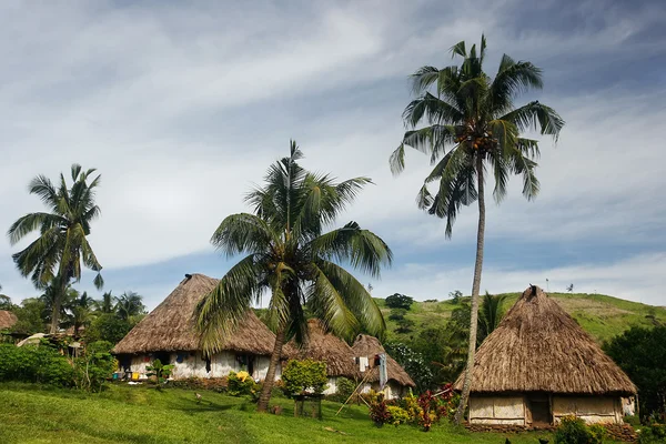 Casas tradicionales de la aldea de Navala, Viti Levu, Fiji — Foto de Stock