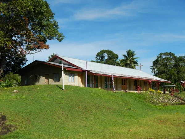 School building, Navala village, Viti Levu, Fiji — Stock Photo, Image