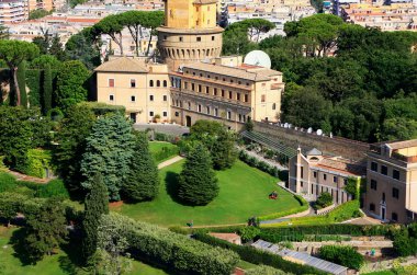 Havadan görünümü Vatikan bahçeleri St peter Bazilikası, Roma, ita