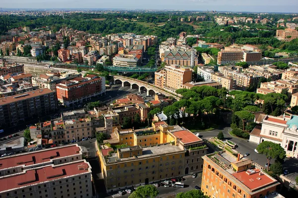 Luchtfoto van Vaticaan van st peter basiliek, rome, Italië — Stockfoto