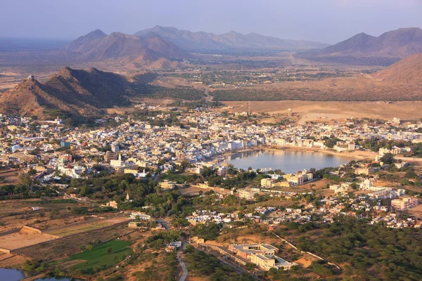 Luftaufnahme der Stadt Pushkar, Rajasthan, Indien — Stockfoto