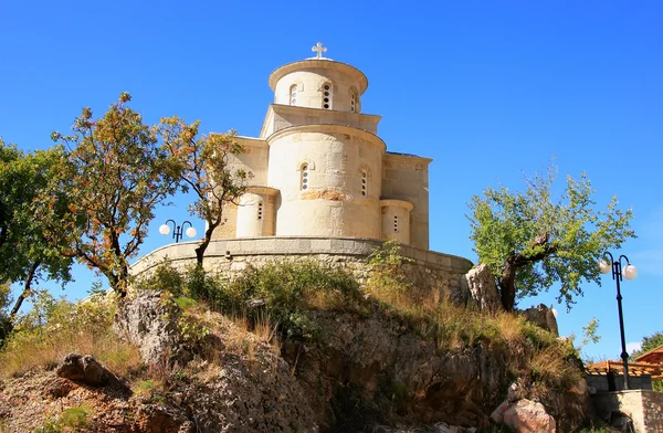 オストログ修道院、モンテネグロの低い教会 — ストック写真