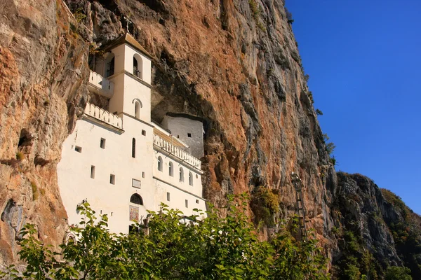 Iglesia superior del Monasterio de Ostrog, Montenegro —  Fotos de Stock