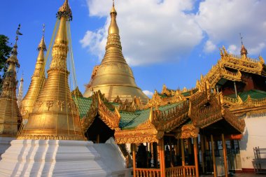 shwedagon pagoda, yangon, myanmar