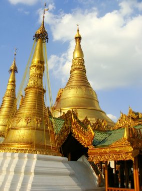 shwedagon pagoda, yangon, myanmar