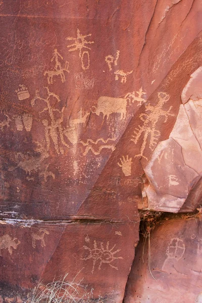 Indiase rotstekeningen, krant rock staat historisch monument, utah — Stockfoto
