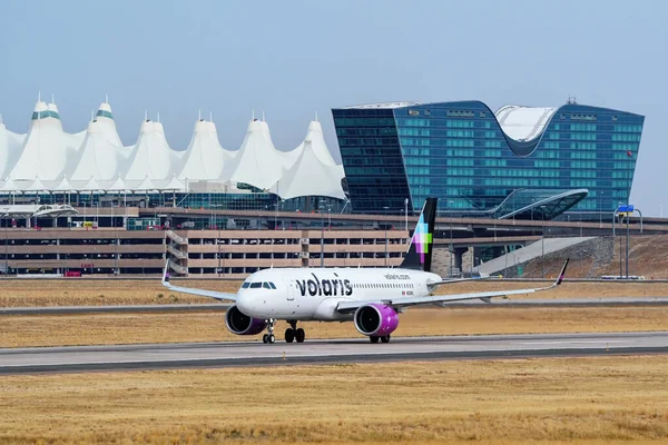 Denver Ηπα Οκτωβριοσ Airbus A320 Λειτουργεί Από Volaris Ταξί Στις Royalty Free Εικόνες Αρχείου