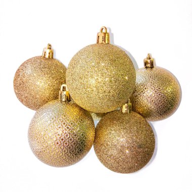 Işıl ışıl altın Noel baloları