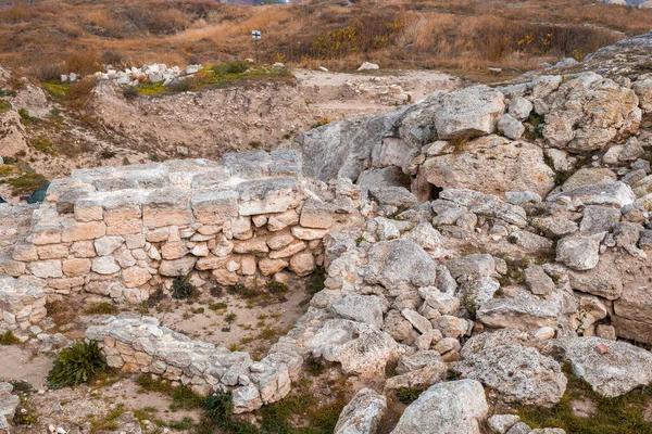 Ausgrabungen Der Antiken Griechischen Stadt Panticapeum Blick Vom Mithridates Berg lizenzfreie Stockfotos