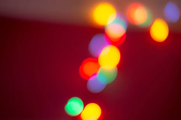 Close Luzes Natal Borrão Luzes Multicoloridas Fundo Escuro — Fotografia de Stock