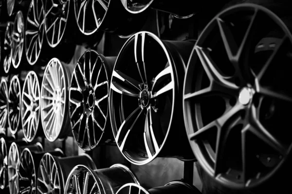 Car Alloy Wheels Store Selective Focus Stockbild