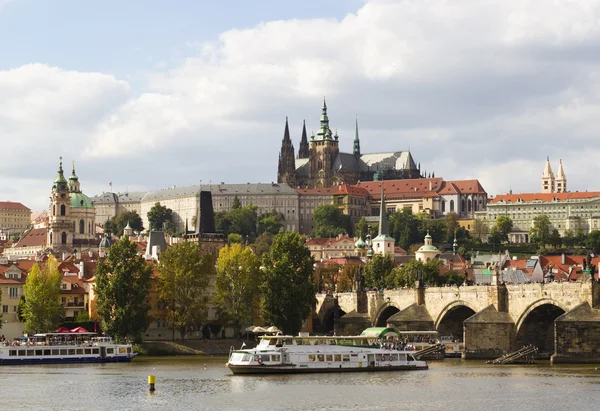 Het kasteel van Praag — Stockfoto