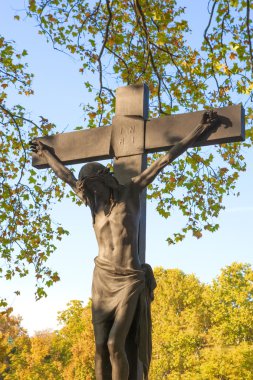 Budapeşte, mezarlıkta kutsal haç