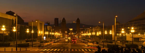 Náměstí Placa Espagna v Barceloně v noci — Stock fotografie