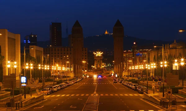 Praça da Placa Espagna em Barcelona à noite — Fotografia de Stock