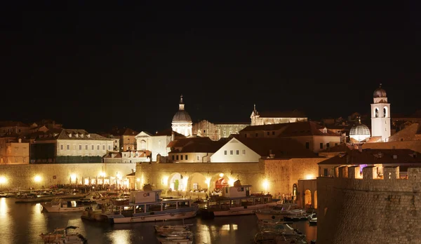 Dubrovnik på natten — Stockfoto