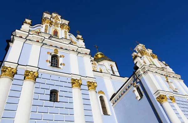 Mihaylovskiy 大教堂的 mihaylovskiy 修道院在镇基辅，乌克兰 — 图库照片