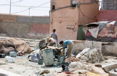 girişim giyim üretimi için