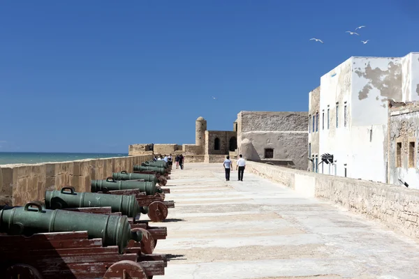 Guns in the ancient Moroccan city — Stock Photo, Image