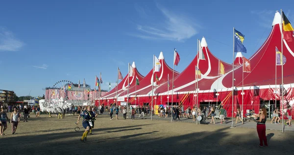 Visitors at the final day of Sziget Festival 2013, Budapest. 11-08-2013 — Stock Photo, Image