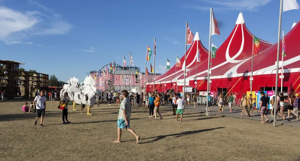 Visitors at the final day of Sziget Festival 2013, Budapest. 11-08-2013 — Stock Photo, Image