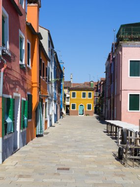 parlak pastel renkli evler burano Adası kuzeyindeki Venedik'in lagün, İtalya