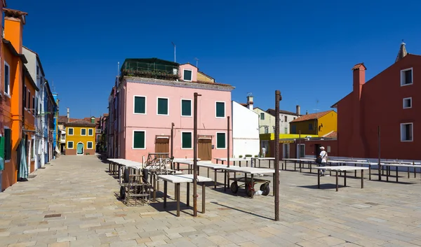 parlak pastel renkli evler burano Adası kuzeyindeki Venedik'in lagün, İtalya