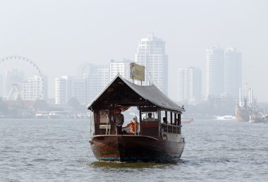 chaophraya Nehri Bangkok gezi teknesi