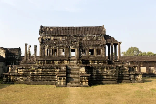 Geschnitzte Strukturen in preah khan in angkor — Stockfoto