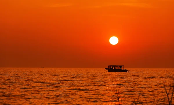 Sunset on the Tonle sap Lake, Cambodia — Stock Photo, Image