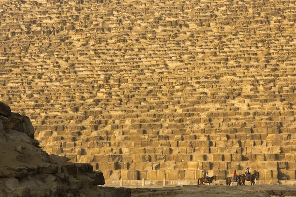 La grande pyramide au lever du soleil, Le Caire — Photo