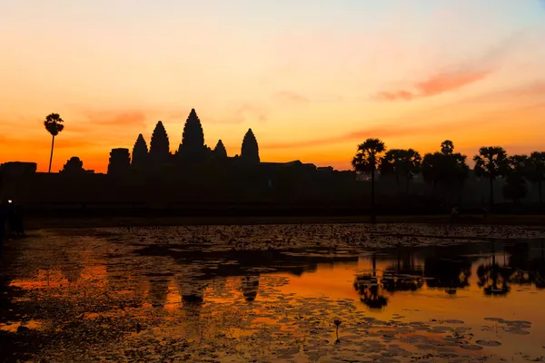 Salida del sol en Angkor Wat — Foto de Stock