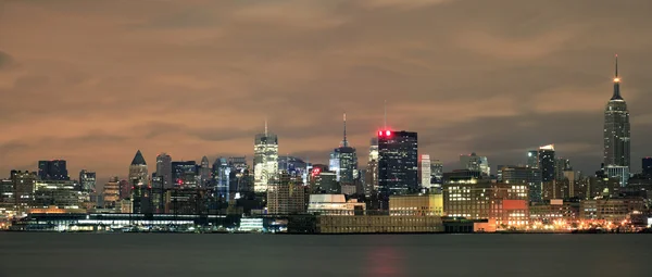 Manhattan przed świtem — Zdjęcie stockowe