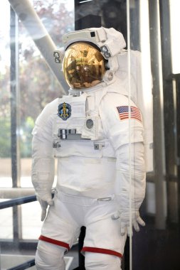 Amerikalı astronot uzay giysisi