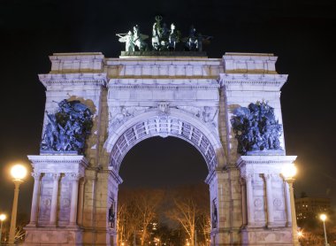 asker ve denizci, grand army plaza arch