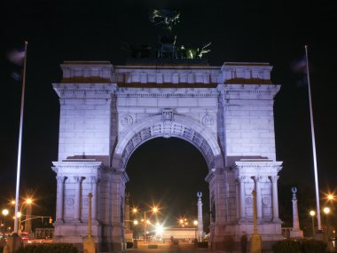 asker ve denizci, grand army plaza arch
